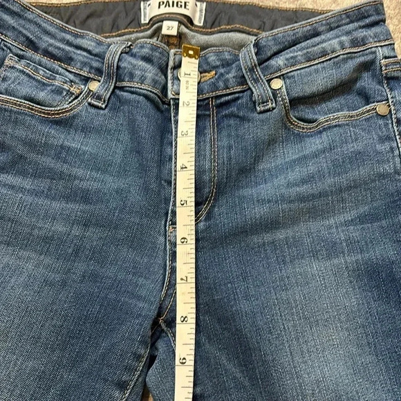 PAIGE Jeans, Skyline Ankle Peg. Size 27.  Unique Knee Detail! - Picture 8 of 11